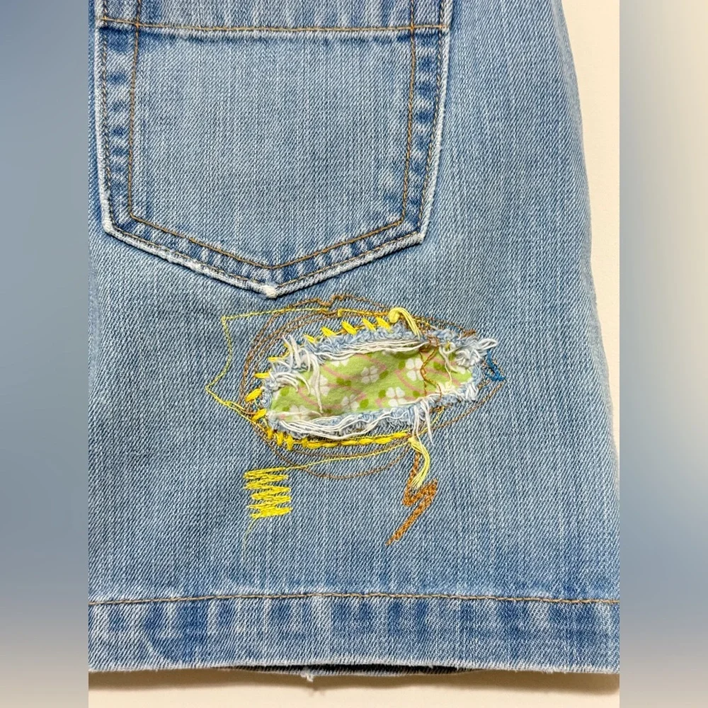 GAP Y2K Denim Mini Skirt Embroidered Appliqué Jeans Blue Cotton Size 10